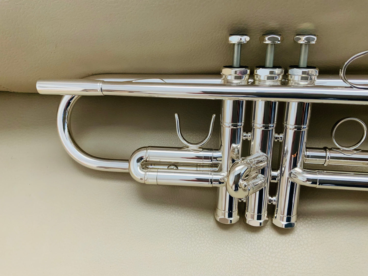 Victory Revelation Trumpet Silver